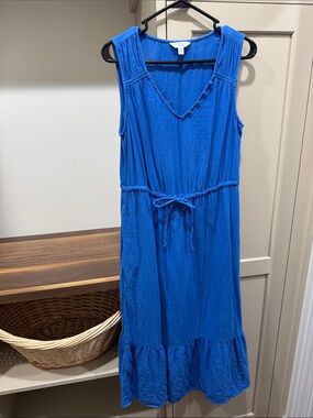 Time And Tru Sleeveless V-Neck Midi Dress with Drawstring Waist - Blue